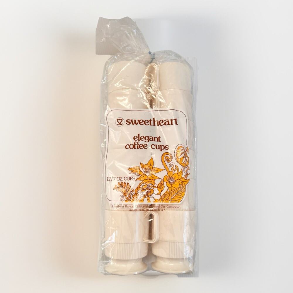 Vintage 60s 70s Sweetheart Elegant Plastic Footed Coffee Cup 12 Count 7oz Retro